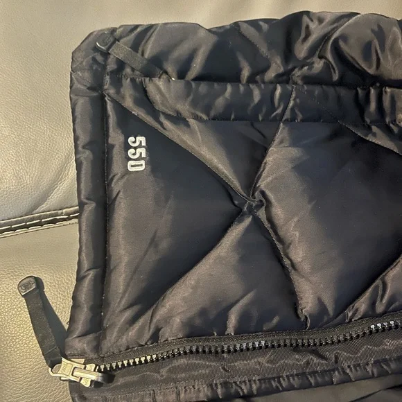 Women’s Northface Aconcagua 550 down vest. The Old style. - Picture 4 of 7